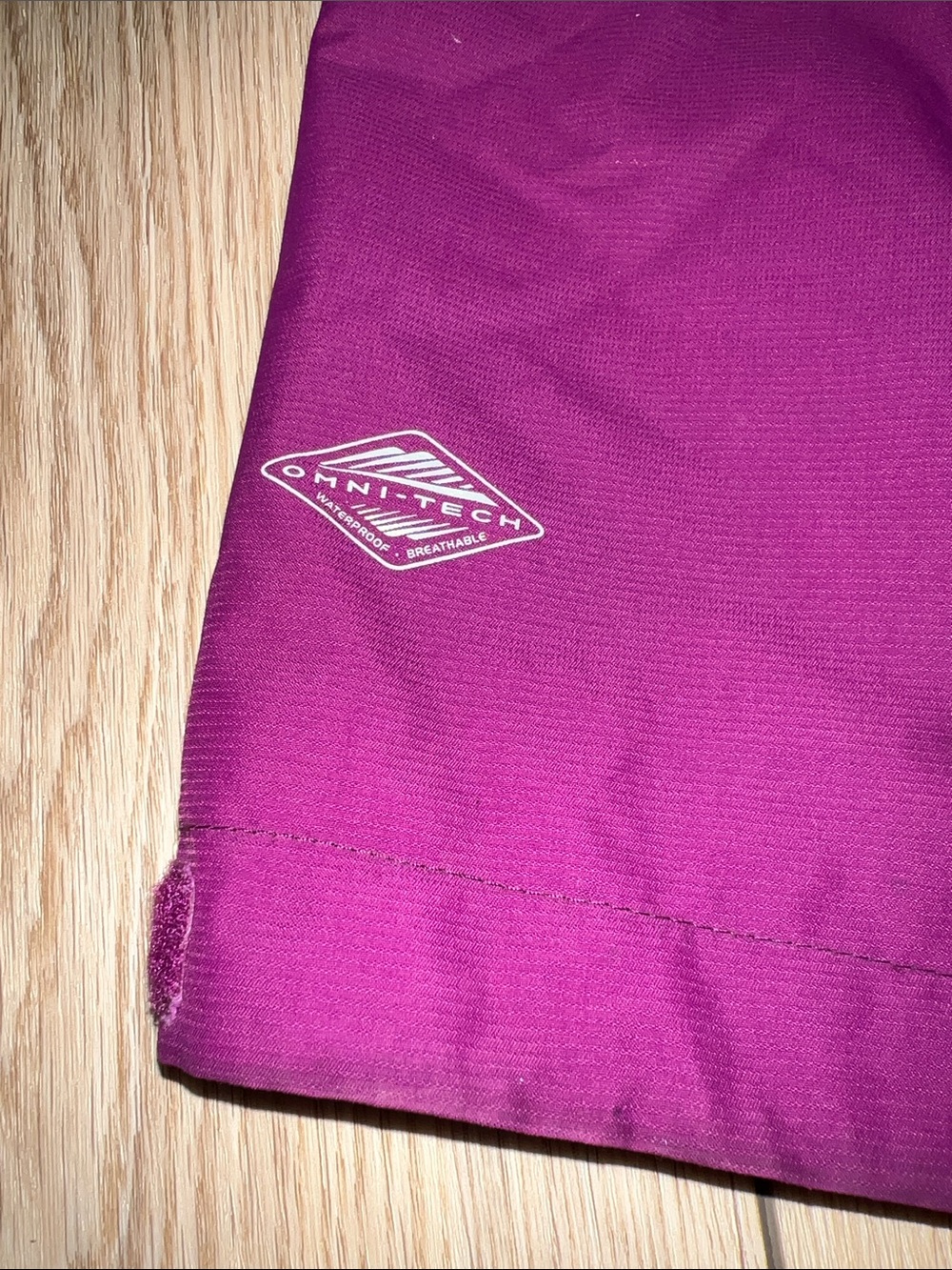Columbia Women's Magenta Hooded Waterproof Ski Jacket - Picture 10 of 13